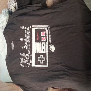 2XL Nintendo Old School controller tee shirt